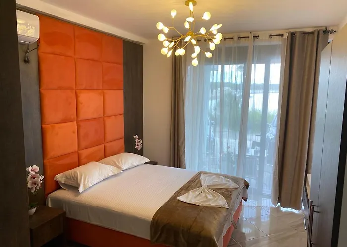 Sea Star Apartments